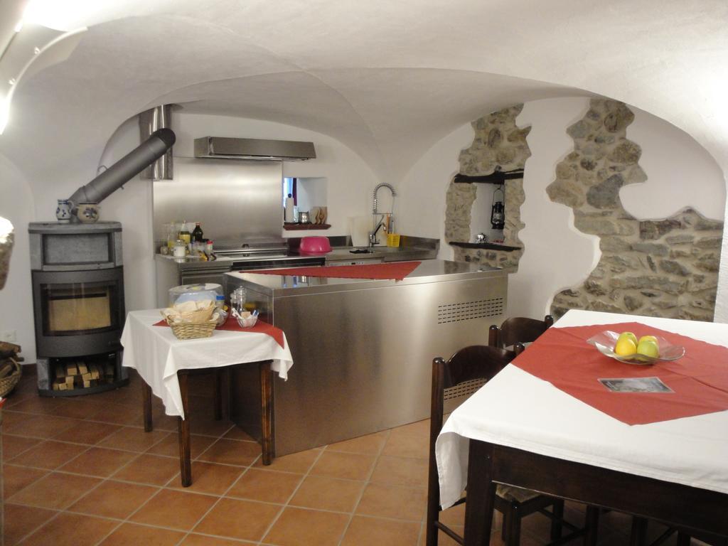 Osteria Del Centro Bed and Breakfast Brusio Εξωτερικό φωτογραφία